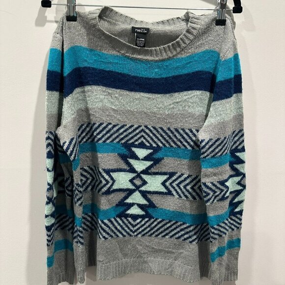 Rue 21 sweater - Picture 3 of 3